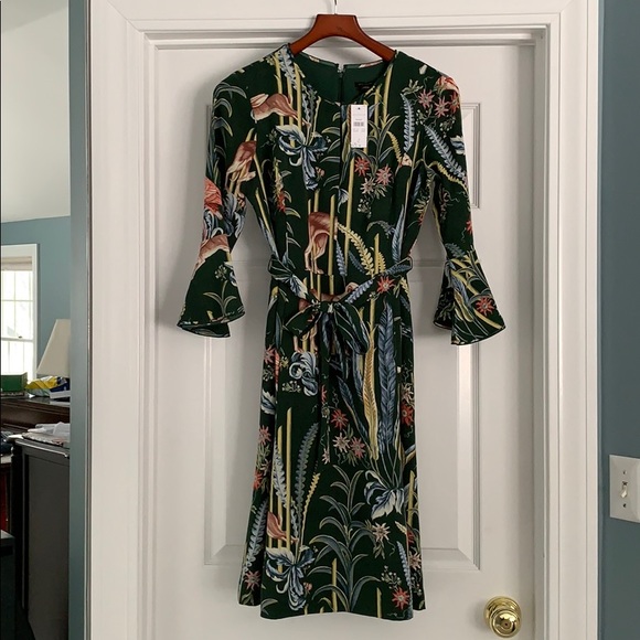 Ann Taylor Dresses & Skirts - Ann Taylor new (tags on) 3/4 sleeve dress. Size 8.